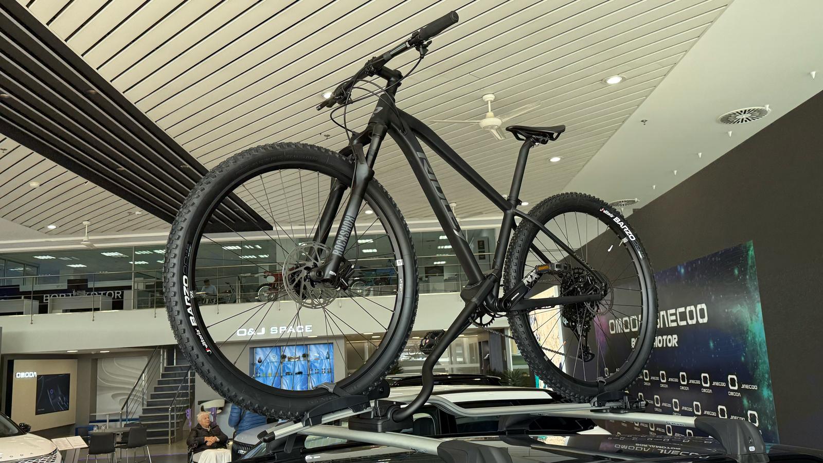 bicicleta y barras de techo jaecoo 7 